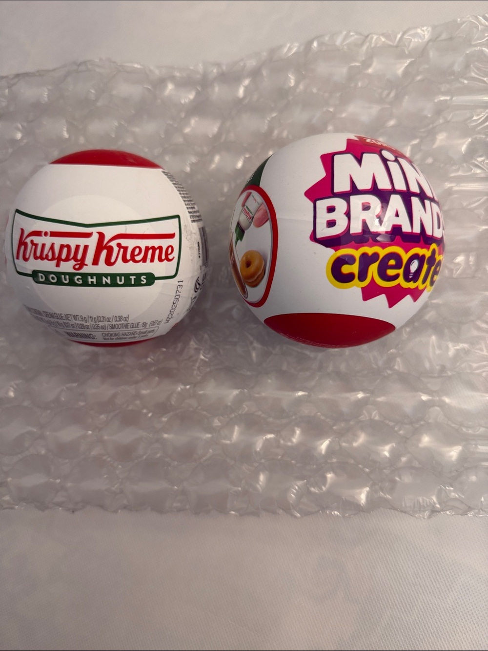 Zuru  Collectible Krispy Kreme Mini Brand Doughnut Surprise Balls -(2)